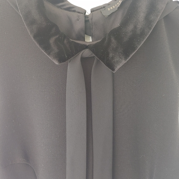 Dance & Marvel Velvet Collar Tie Dress - Picture 8 of 8